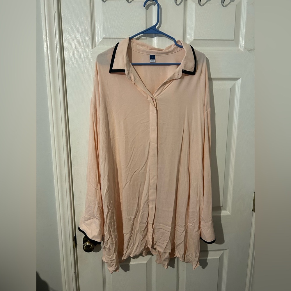 Pink and black blouse from Old Navy, never worn.